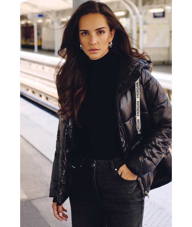 Plumífero corto brillante...